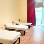 6 Small Rooms Hostel