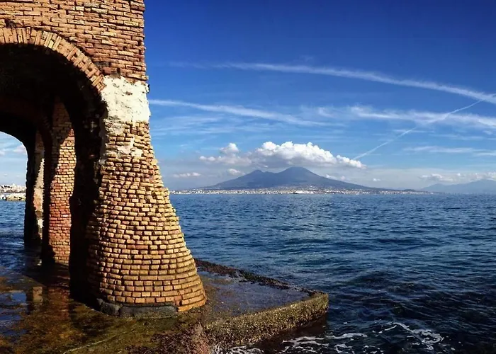 6 Small Неаполь