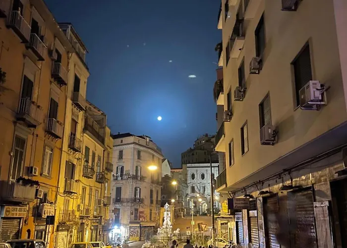 Хостел 6 Small Неаполь