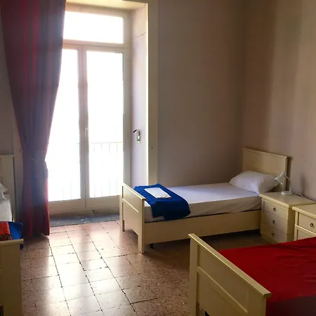 旅馆 6 Small Rooms 那不勒斯