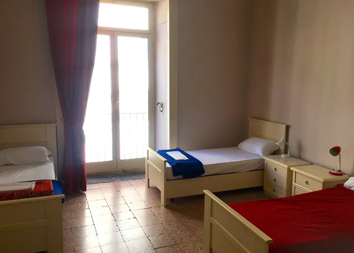 Hostel 6 Small Naples